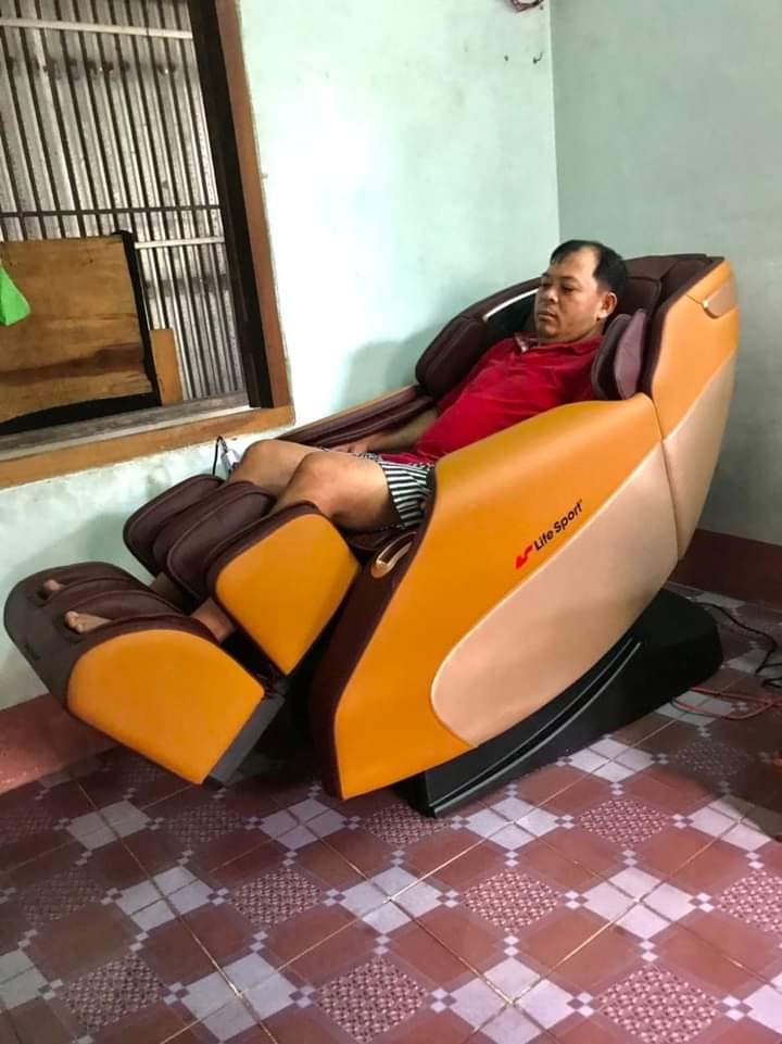 Ghế massage Lifesport LS-911- Giảm 26% - Mua 1 được 5