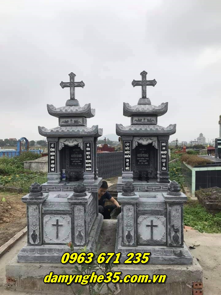Mẫu mộ công giáo bằng đá tự nhiên nguyên khối bán tại Vĩnh Long