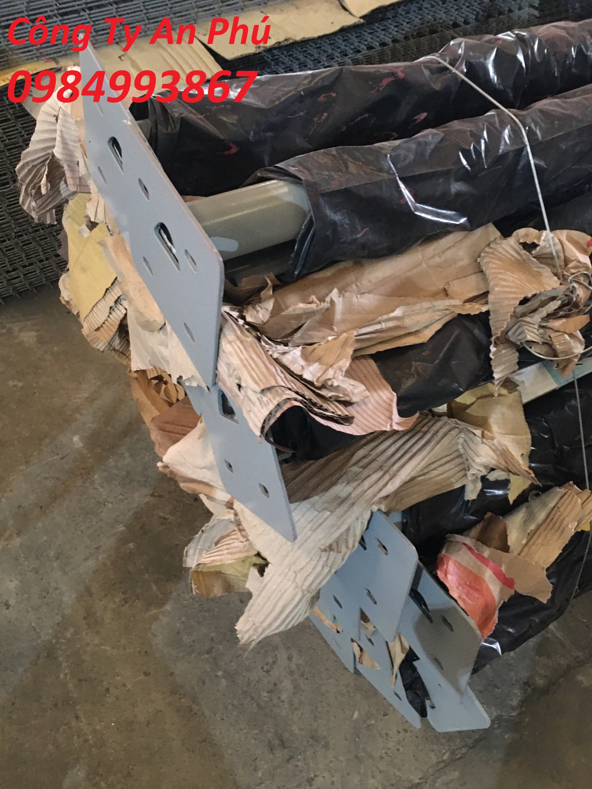 Lưới thép hàng rào mạ kẽm nhúng nóng ,lưới thép hàng rào mạ kẽm sơn