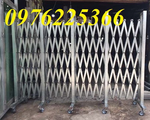 Hàng rào xếp sắt chữ T-Hàng rào xếp kéo tay di động