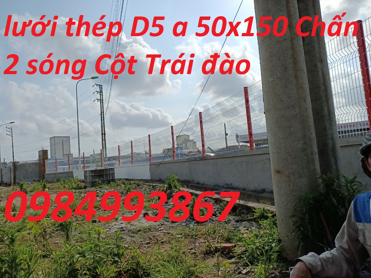 Cột trái đào sơn màu theo yêu cầu của khách