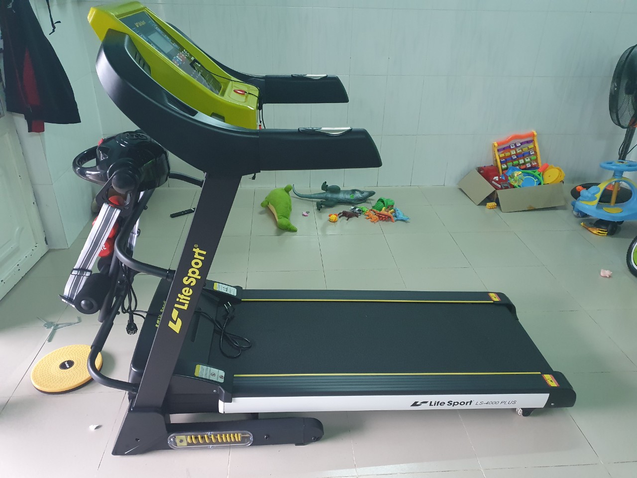 Máy chạy bộ Lifesport LS-4000 Plus - Giá rẻ nhất thị trường