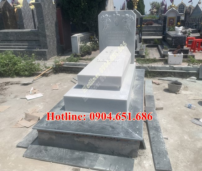 Lắp đặt mộ công giáo đá trắng đẹp tại Vĩnh Bảo Hải Phòng