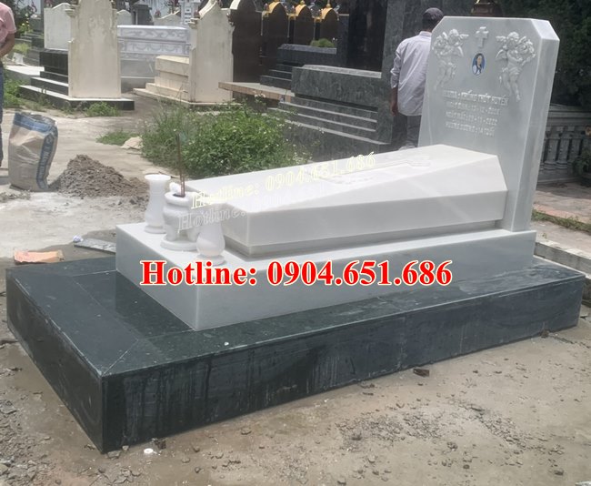 Lắp đặt mộ công giáo đá trắng đẹp tại Vĩnh Bảo Hải Phòng