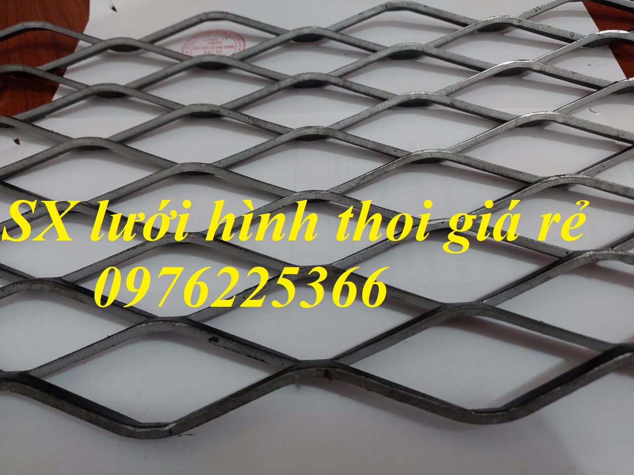 Lưới thép hình thoi,lưới sàn thao tác bán giá tốt tại Hà Nội