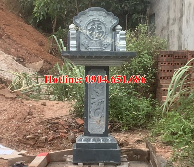 Lắp đặt bán thờ thiên ngoài trời đá xanh rêu đẹp tại Quảng Ninh