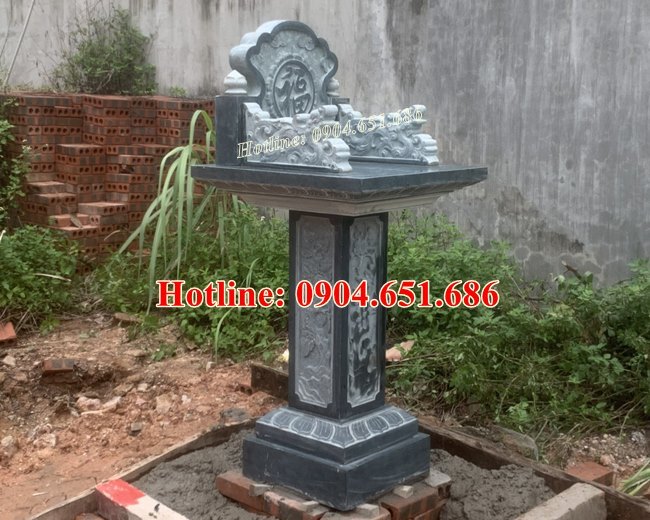 Lắp đặt bán thờ thiên ngoài trời đá xanh rêu đẹp tại Quảng Ninh