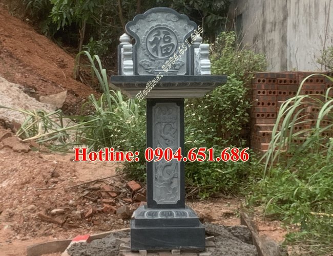 Lắp đặt bán thờ thiên ngoài trời đá xanh rêu đẹp tại Quảng Ninh