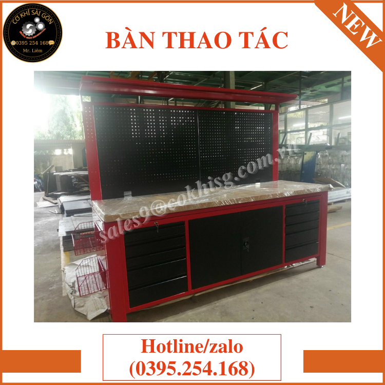 Bàn thao tác cơ khí chuyên dụng trong các kho xưởng công nghiệp