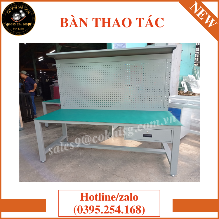 Bàn thao tác cơ khí chuyên dụng trong các kho xưởng công nghiệp