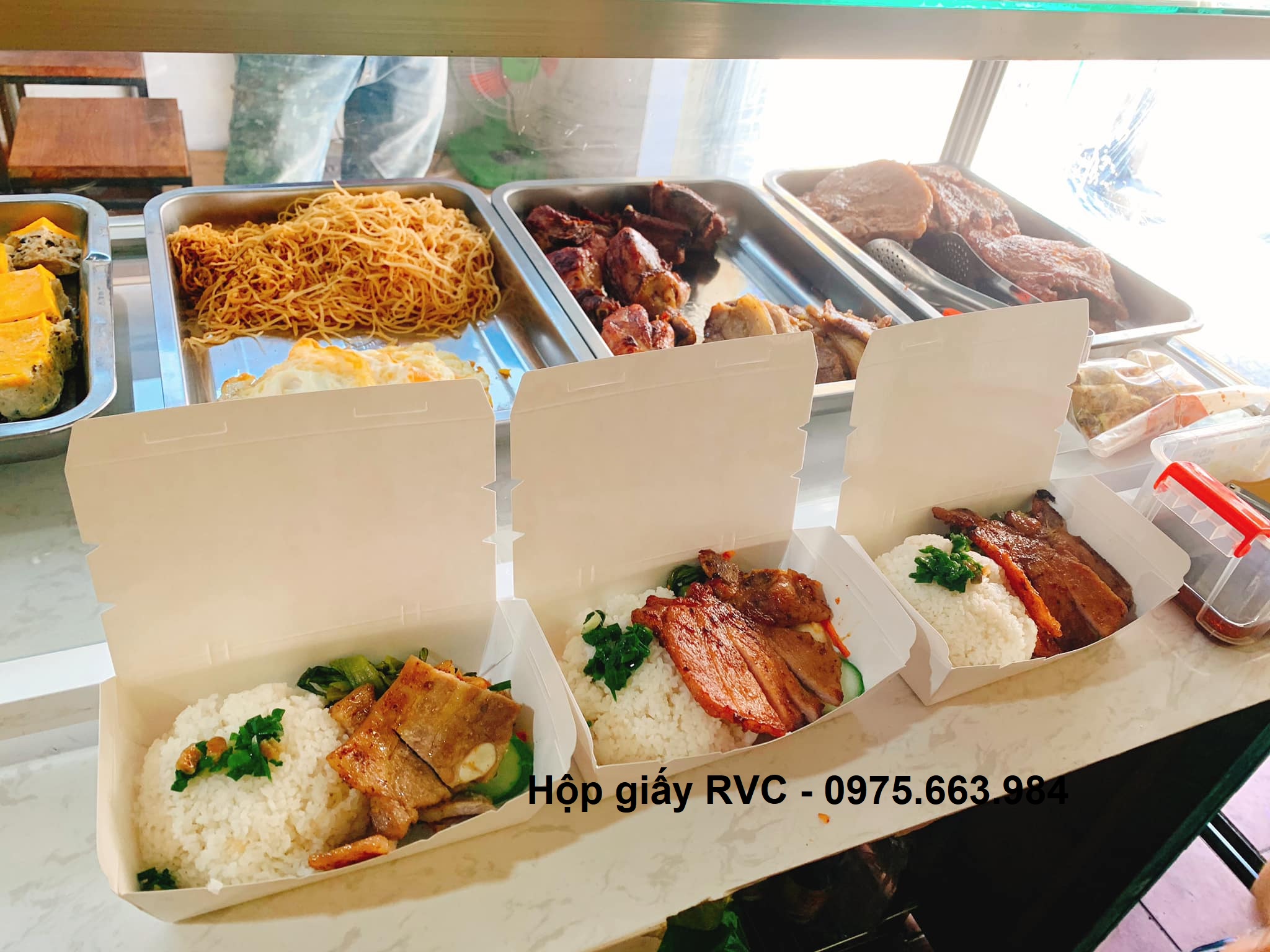 Mua hộp giấy đựng cơm ở đâu giá rẻ tại Sài Gòn