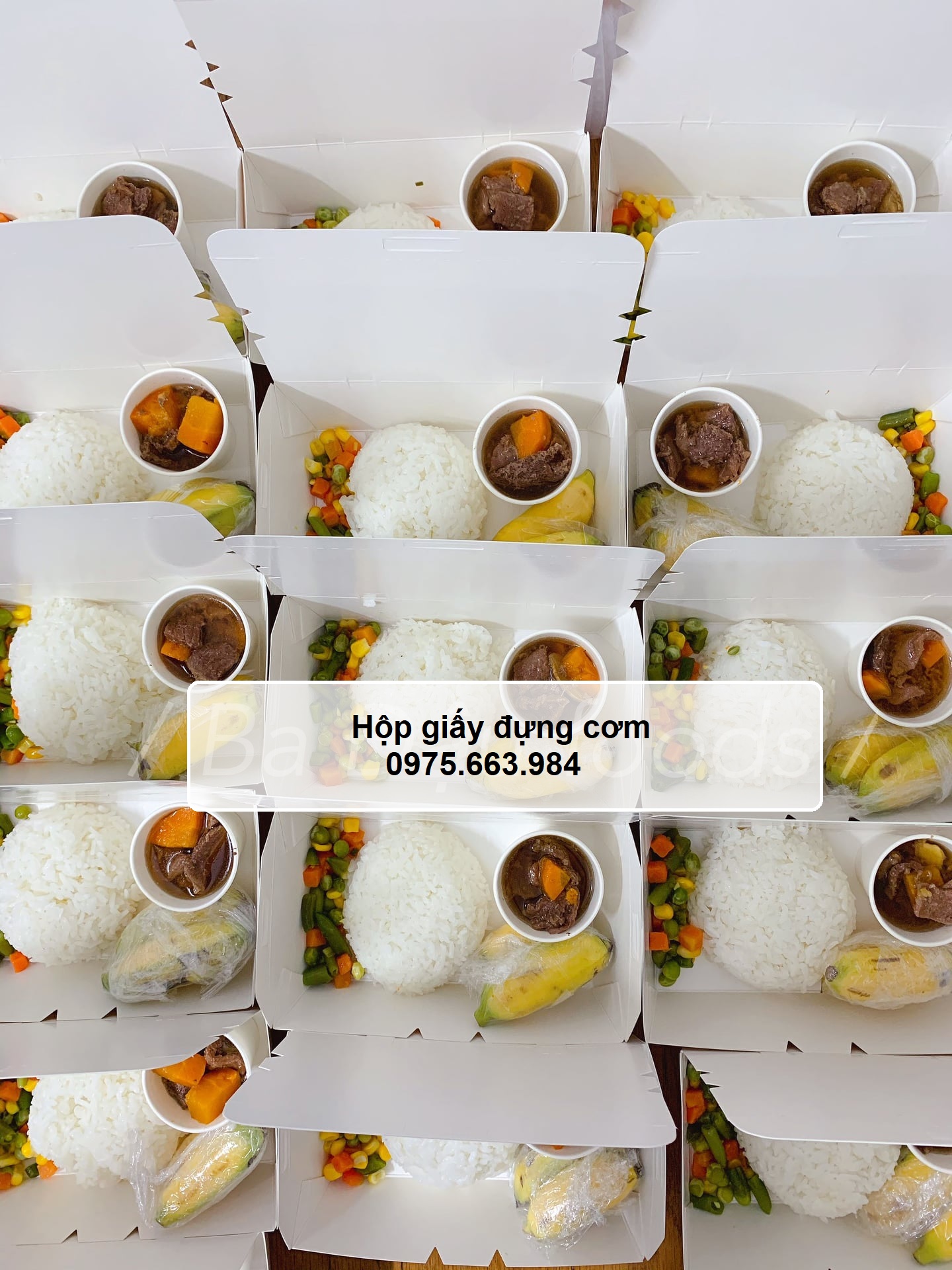 Mua hộp giấy đựng cơm ở đâu giá rẻ tại Sài Gòn