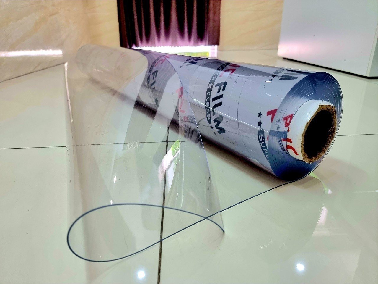 Màng nhựa pvc trắng trong và trong đen hàng có sẵn sll