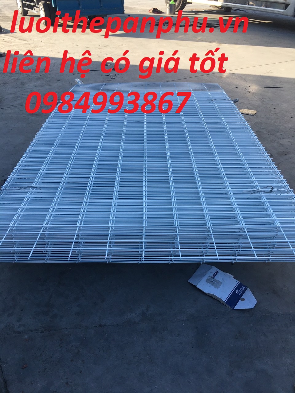 Lưới thép hàng rào An Phú thi công lắp đặt