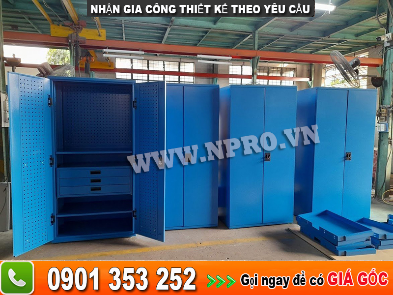 Tủ chứa vật tư đồ nghề 2 cánh có 3 ngăn kéo, bảng treo