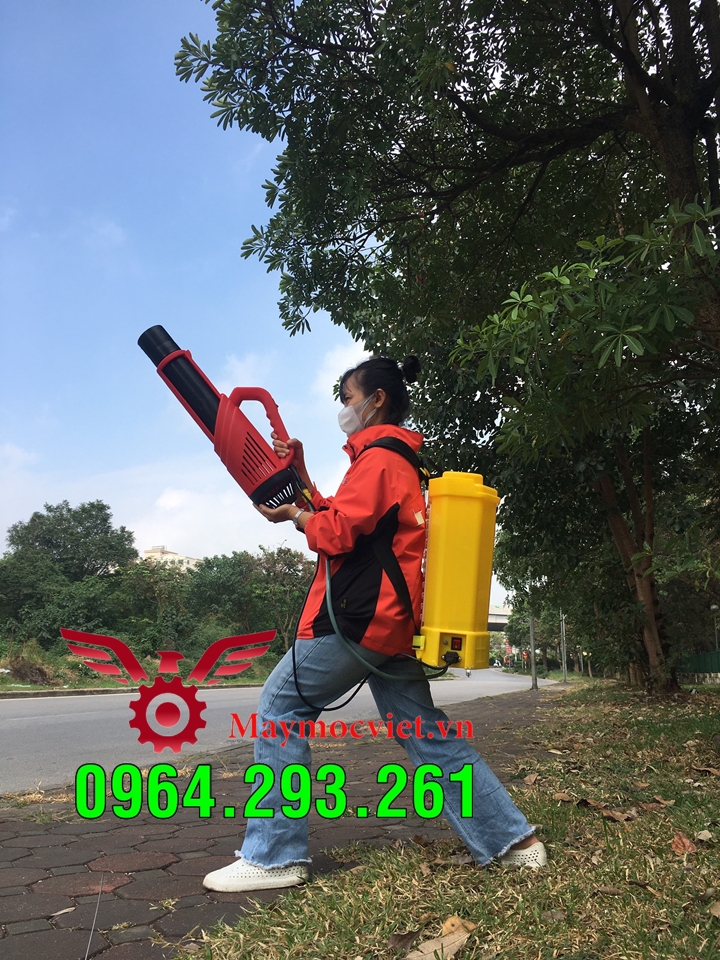 Máy phun thuốc CON ONG VÀNG 20 lít gắn vòi xịt Turbo BA6 chất lượng