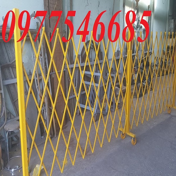 Sản xuất hàng rào xếp chữ T - Hàng rào xếp sắt có bánh xe