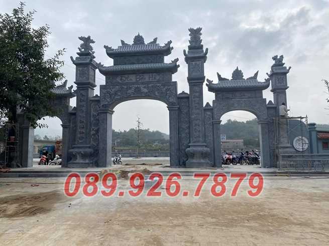 Mẫu cổng nhà bằng đá đẹp bán Đồng Tháp - Cổng đá trước sân nhà thờ