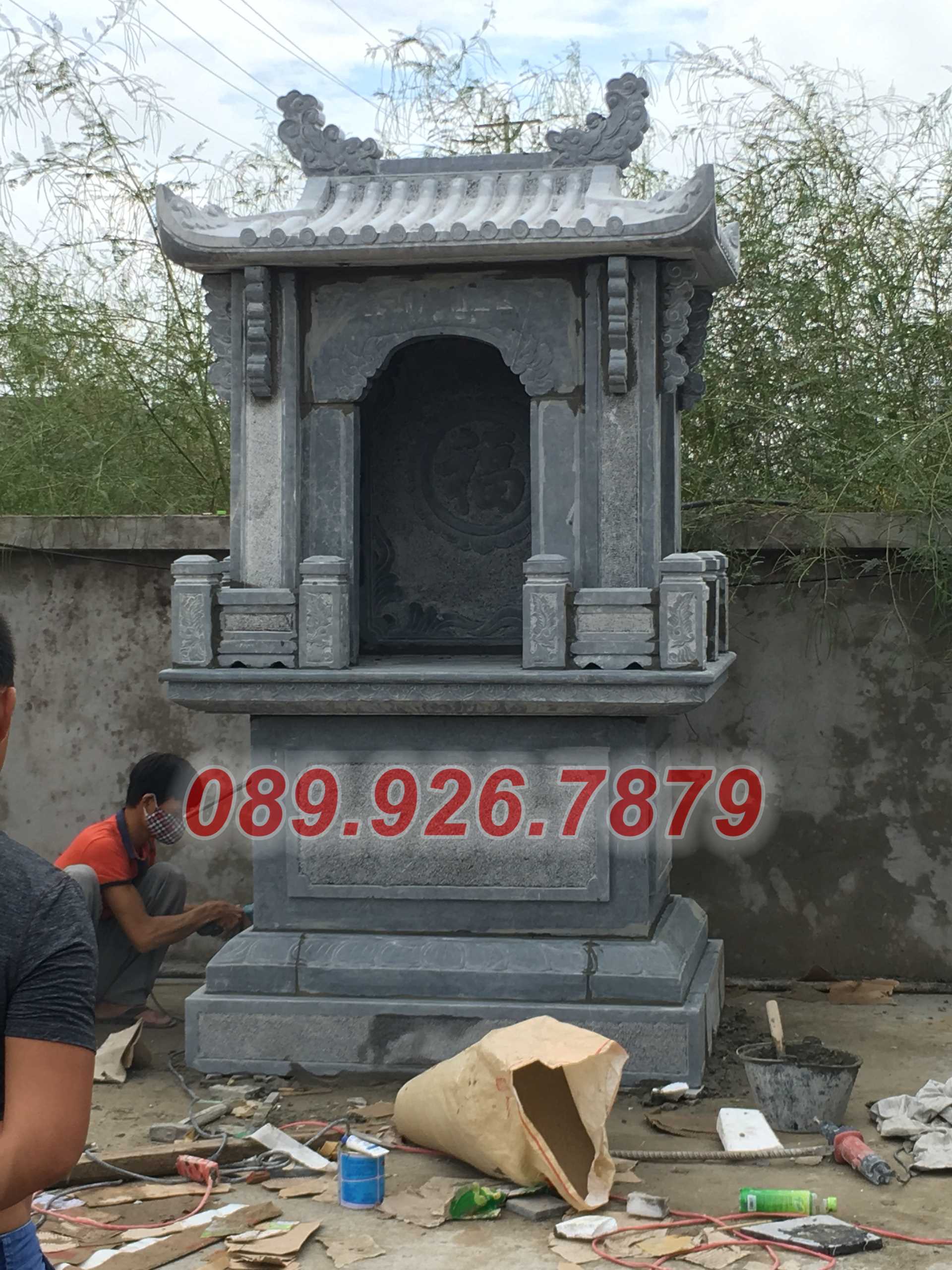 Miếu thờ đá - Mẫu miếu thờ tro cốt ngoài trời 2 mái bán Bình Định