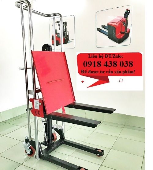 Xe nâng tay cao thép trắng có mặt bàn tải trọng 400kg nâng cao tới1.7m