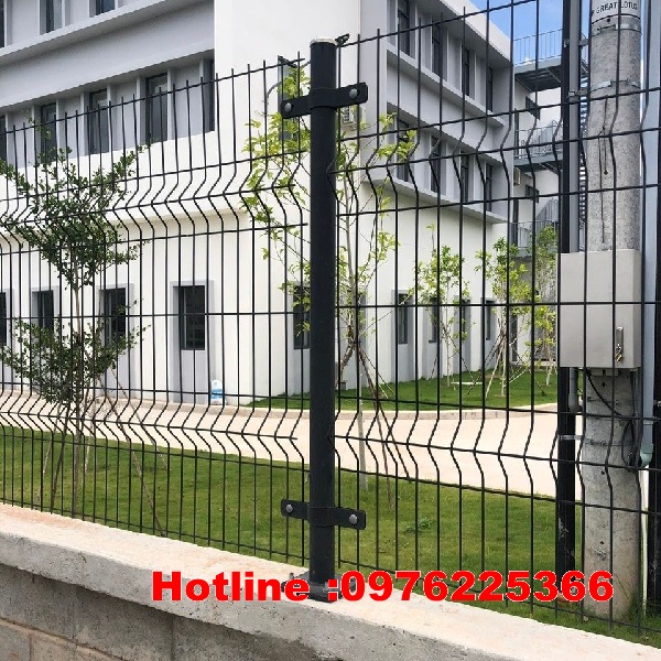 Thi công hàng rào chắn sóng - Lưới hàng rào chắn sóng chữ V