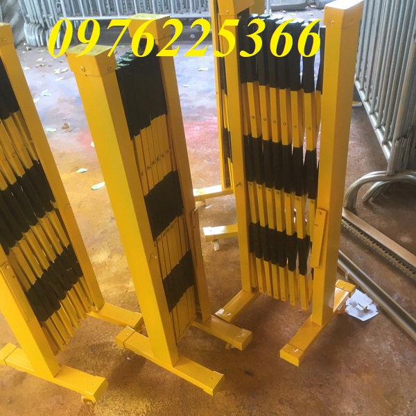 Mẫu hàng rào xếp kéo tay di động  ,Hàng rào xếp chữ T