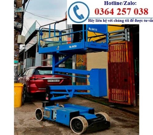 Xe nâng người tải trọng 250kg, nâng cao 6.61m hiệu Smac Nhật Bản