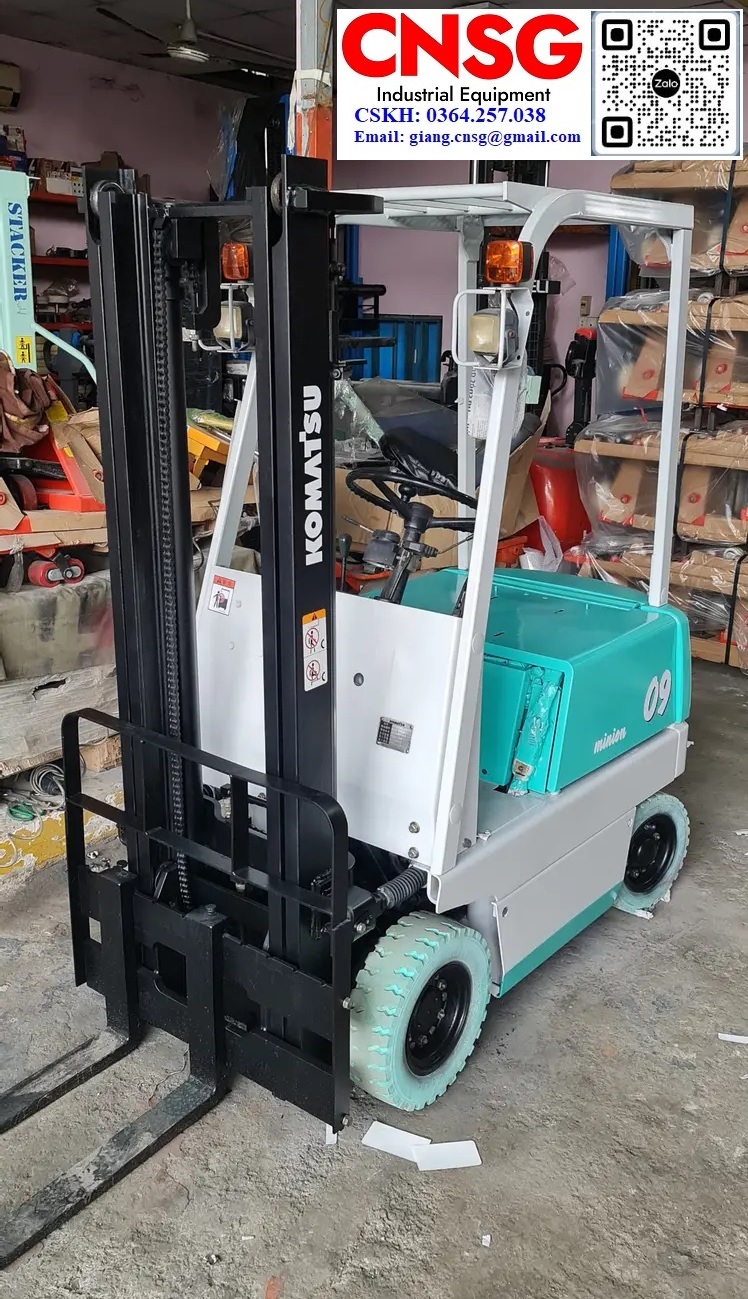 Xe nâng điện ngồi lái 900kg nâng cao 3m komatsu