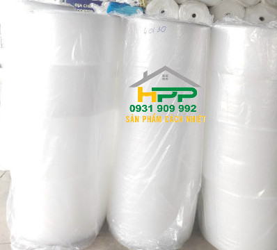 Cuộn xốp hơi 30cm x100m bọc hàng chống sốc, giá tốt ở Bình Dương