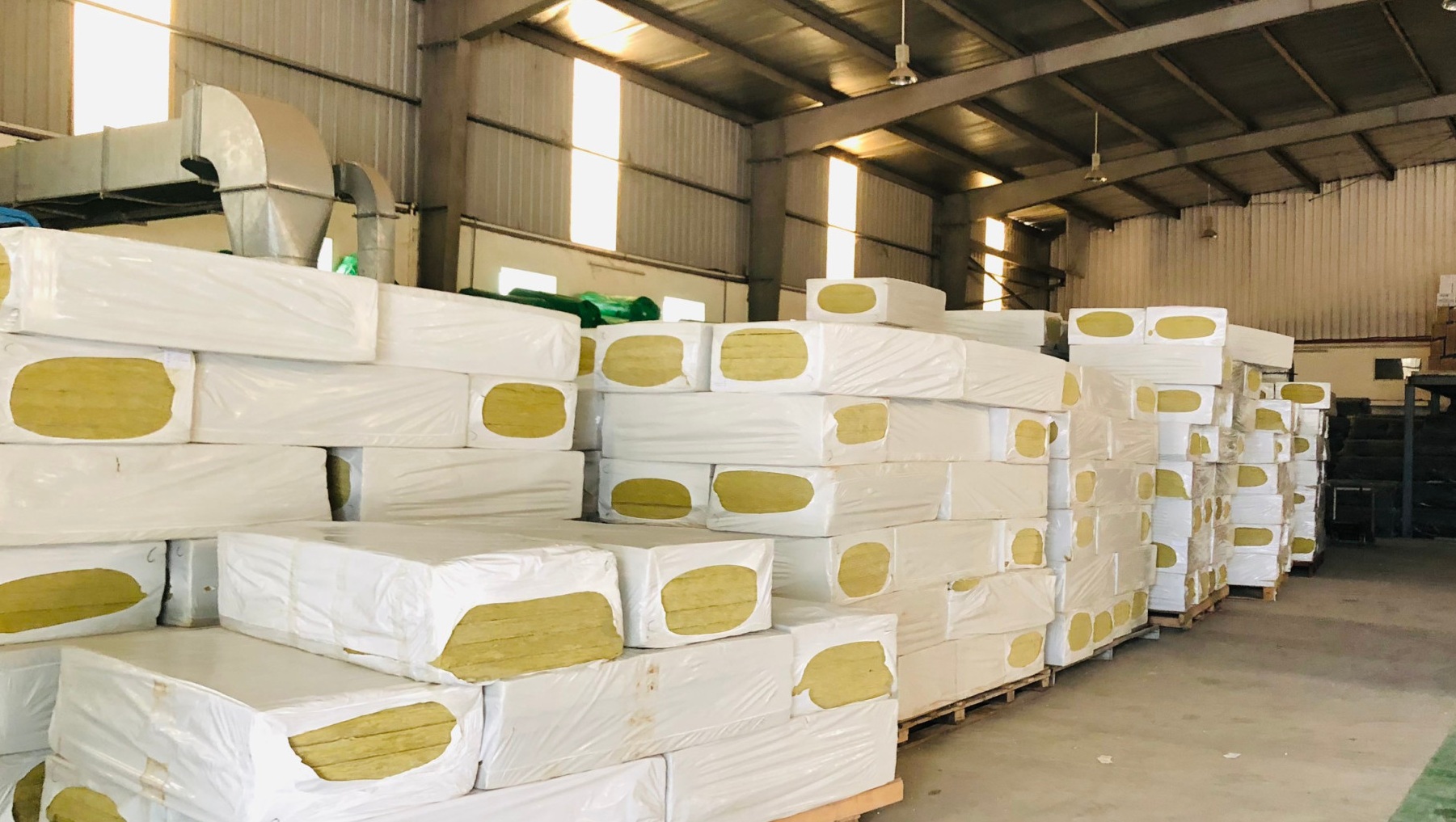 Bông khoáng rockwool dày 50mm tỉ trọng 50kg/m3 dạng tấm, Bình Dương