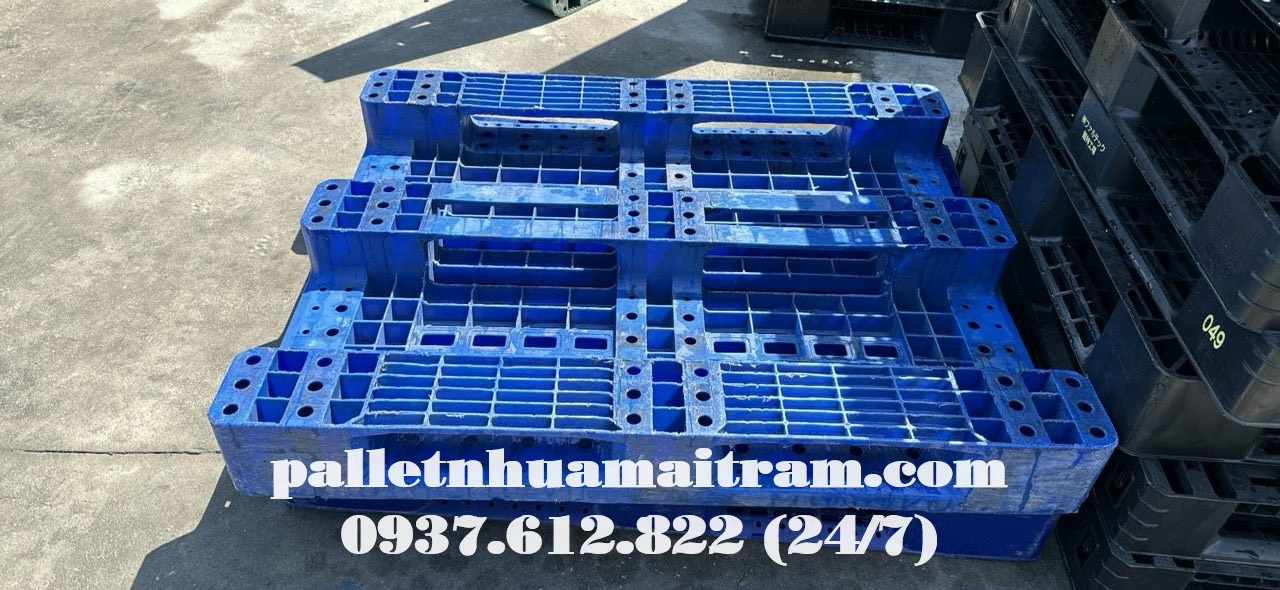 Pallet nhựa Mai Trâm giảm giá liên hệ ngay