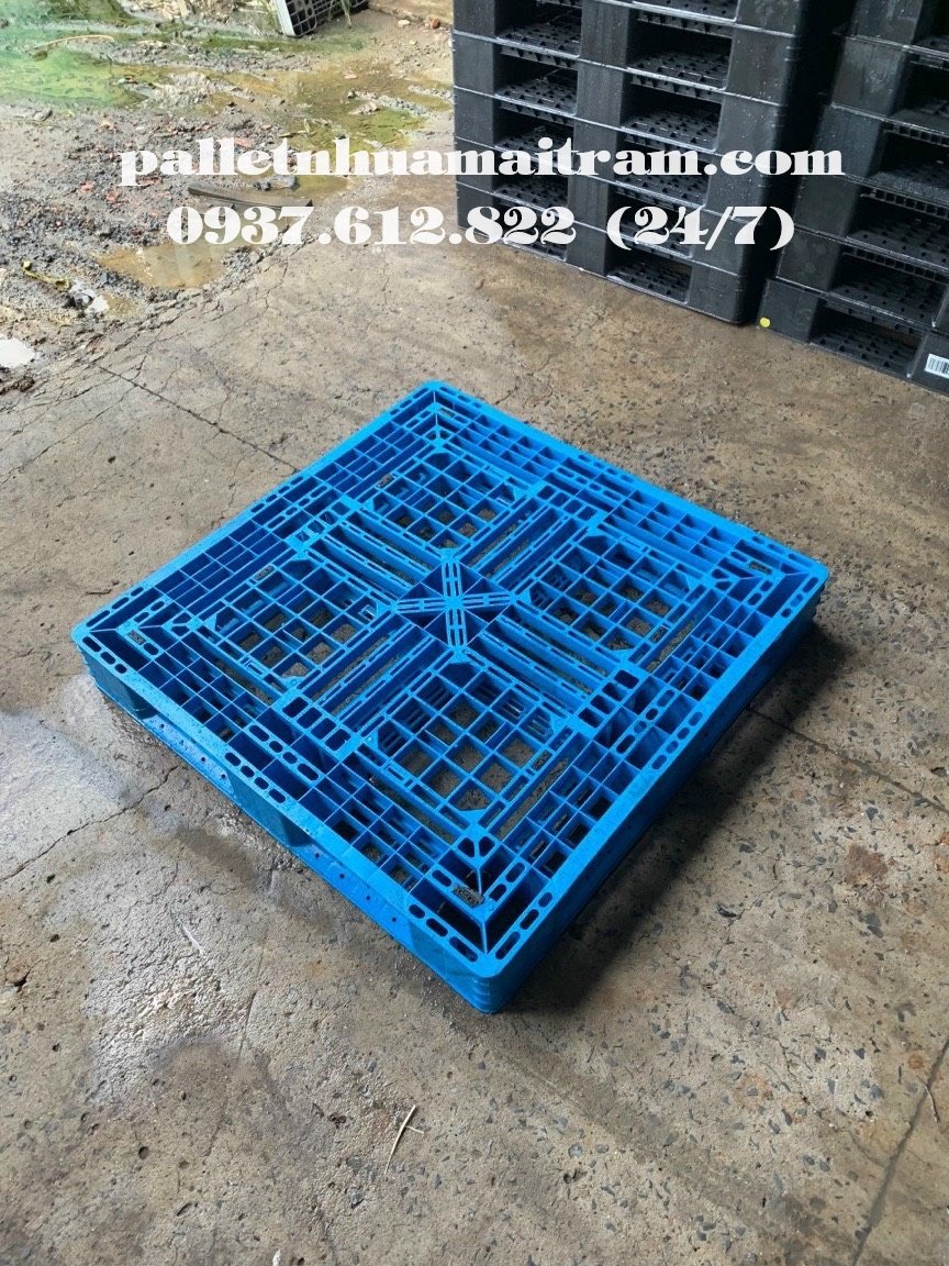 Pallet nhựa Mai Trâm giảm giá liên hệ ngay