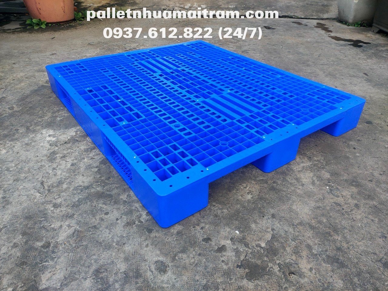 Pallet nhựa Mai Trâm giảm giá liên hệ ngay