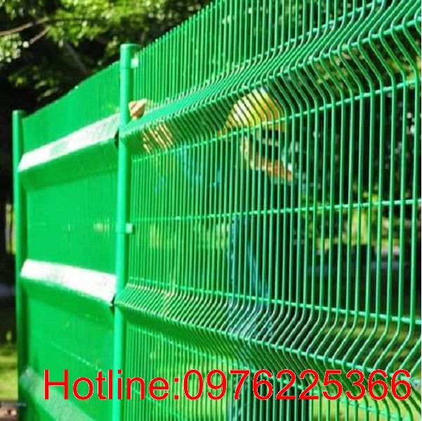 Hàng rào lưới thép chấn sóng mạ kẽm sơn tĩnh điện