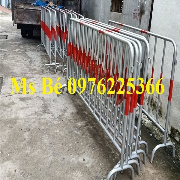 Giá hàng rào di động khổ 1m x 2m, 1.2m x 2m