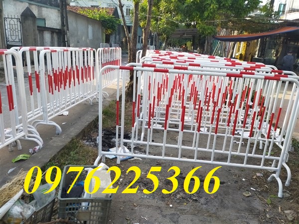 Hàng rào chắn barie khổ 1.2m x 2m, Hàng rào di động khổ 1.2m x 2m