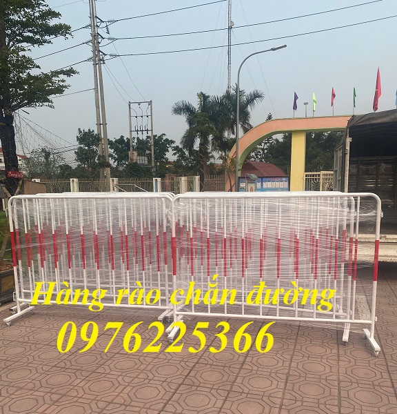 Cung cấp hàng rào di động, hàng rào chắn giao thông giá rẻ