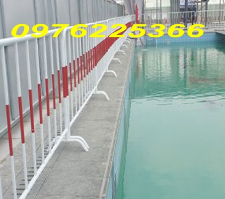 Hàng rào chắn đường, Hàng rào chắn di động khổ 1.2m x 2m