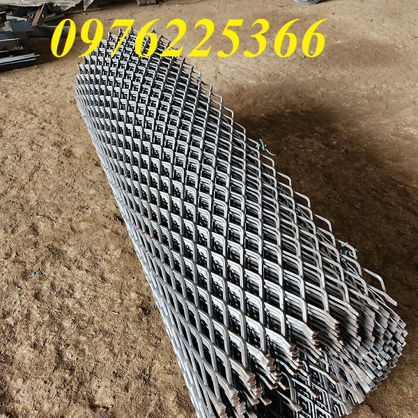 Lưới mắt cáo 30x60x3mm, lưới trám 30x60x3mm