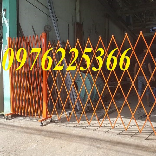 Cung cấp hàng rào xếp sắt kéo tay, hàng rào xếp di động giá rẻ