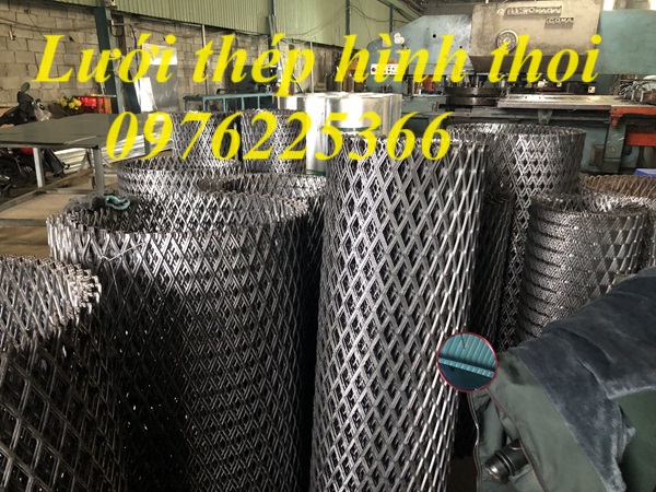 Lưới mắt cáo 15x30, lưới trám 15x30, lưới thép kéo giãn