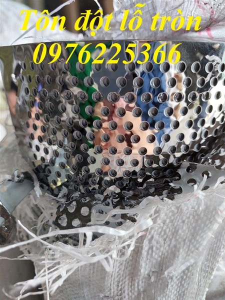 Tôn đột lỗ tròn dày 0.3ly, 0.4ly, 0.5ly, 0.7ly hàng cuộn