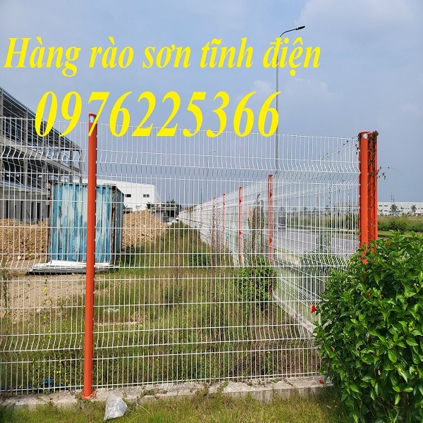 Hàng rào lưới thép bảo vệ khu công nghiệp