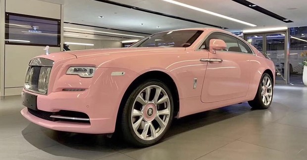 Bạn có biết tại sao xe Roll Royce lại đắt đỏ đến thế không?