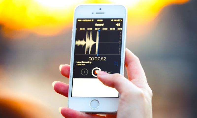 Giải đáp thắc mắc làm sao để thu âm trên điện thoại hay nhất?