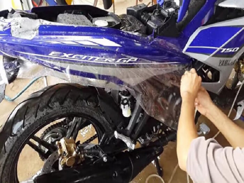 Tiết lộ một vài cách lột decal xe máy đơn giản và hoàn hảo nhất