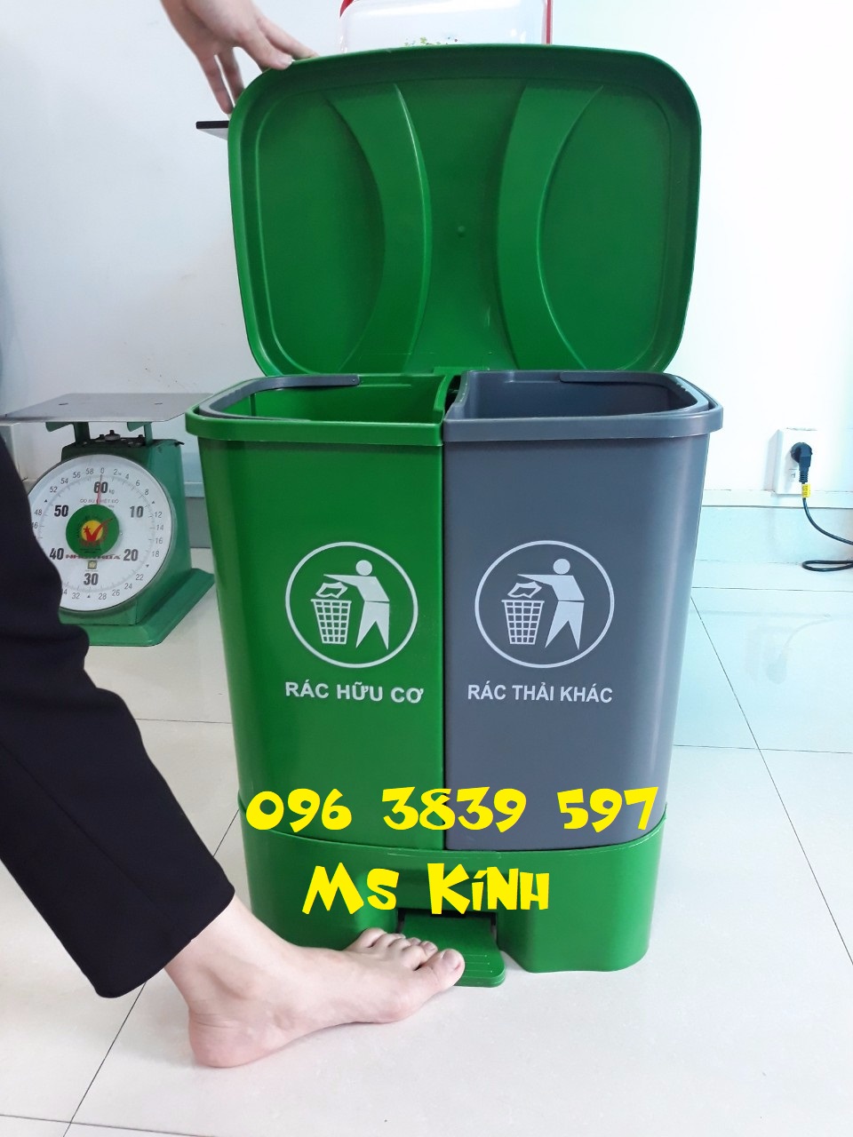 Th&ugraveng r&aacutec nhựa đạp ch&acircn 2 ngăn 40 l&iacutet - 096 3839 597 Ms K&iacutenh
