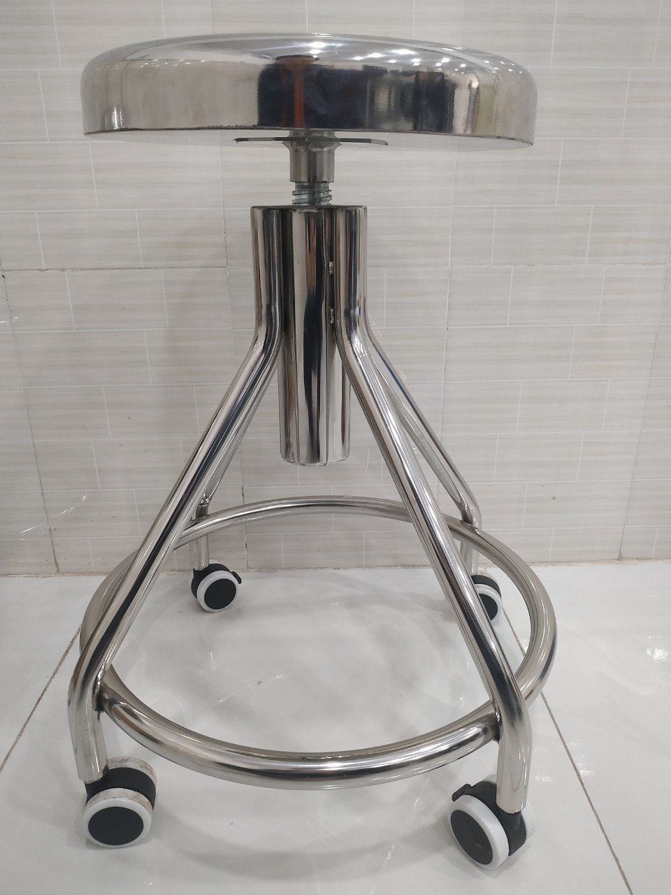 Ghế inox 304 bền, đẹp, chắc chắn chuyên dùng cho các phòng thí nghiệm