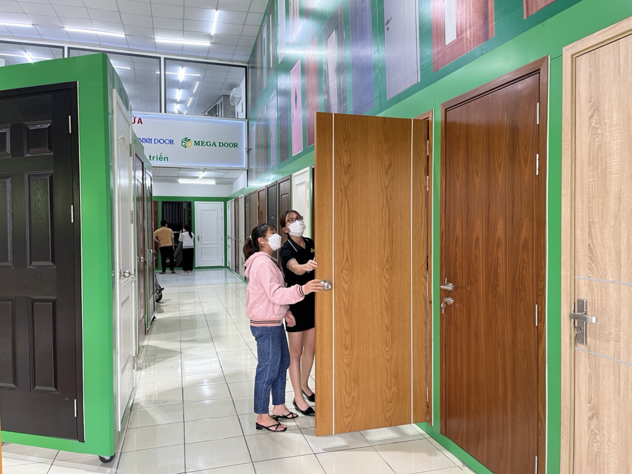Cửa nhựa Composite cao cấp- Giá tận xưởng