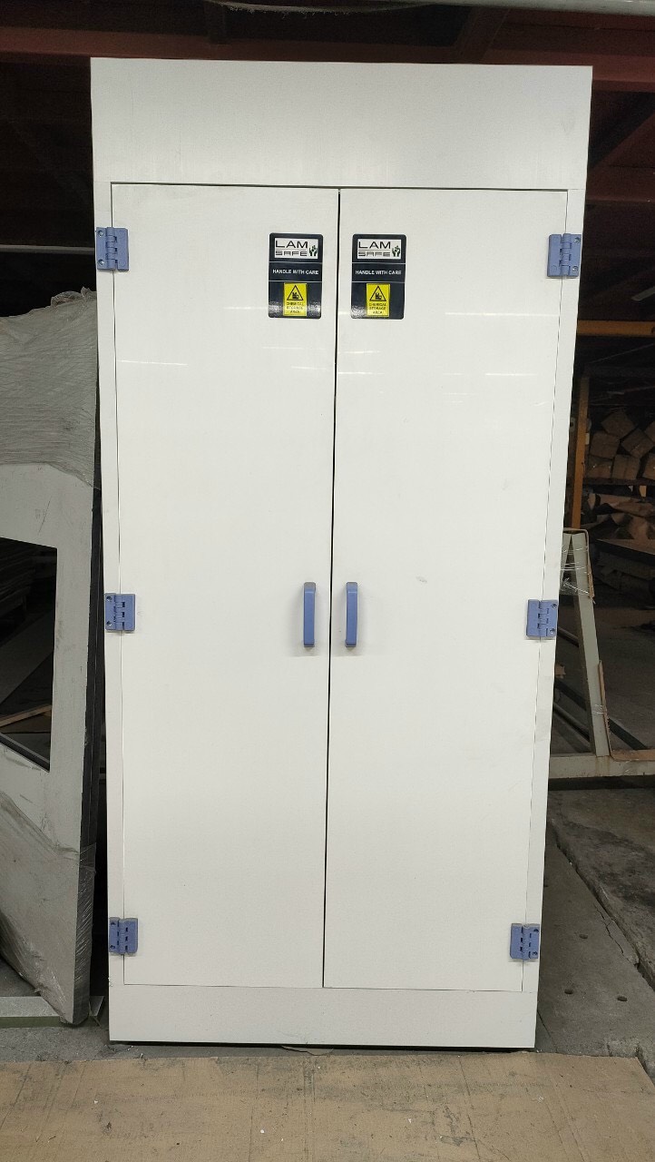 TỦ CHỨA HÓA CHẤT CHỐNG ĂN MÒN Model: CKSG-CPVCA9
